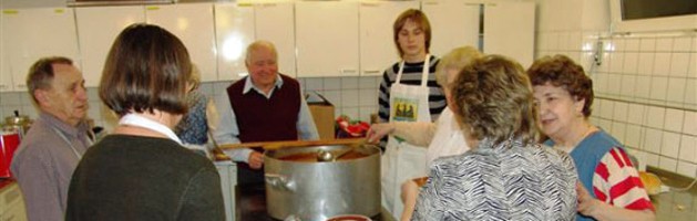 Lammgulasch am 28. März 2009 im Kath. Gemeindezentrum in Backnang Lammgulasch am 28. März 2009 im Kath. Gemeindezentrum in Backnang